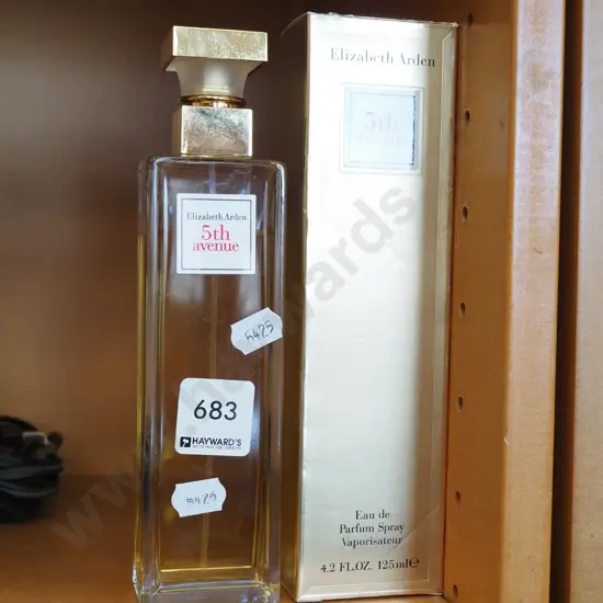 partial contents Elizabeth Arden 5th Avenue eau de parfum 125ml