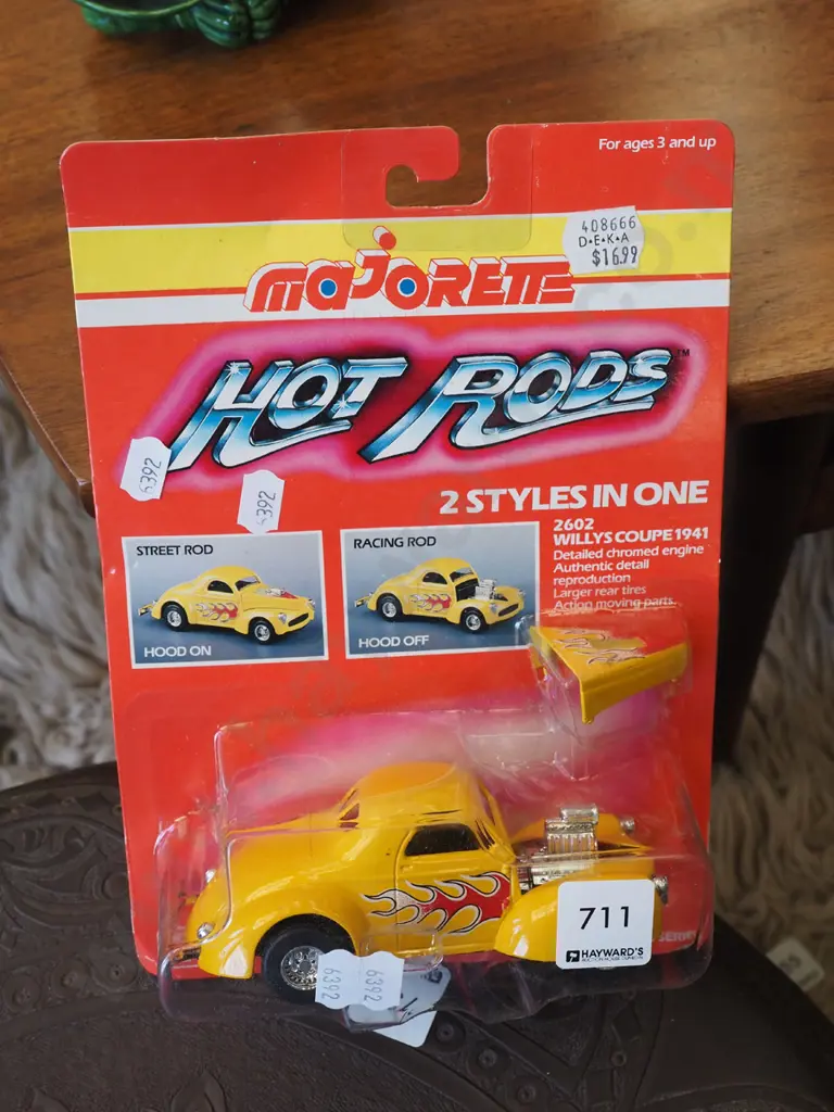 carded diecast HotRod model Image 1++
