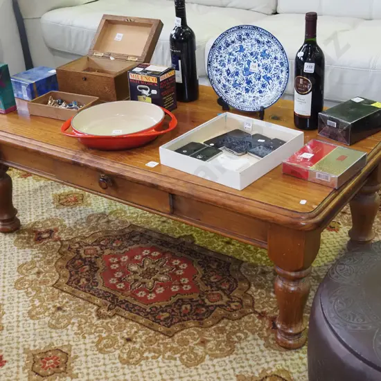 turned leg pine single drawer coffee table H415 W1200 D