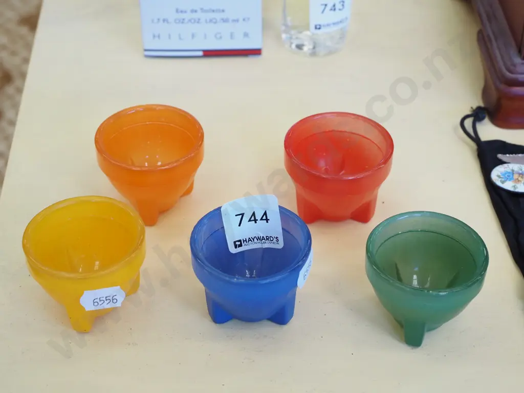 5x coloured glass egg cups Image 1++