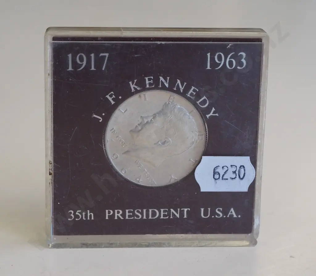 JF Kennedy memorial coin in case Image 1++