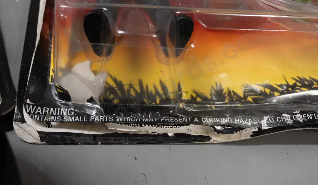 3x carded Jurassic Park 1993 Kenner Toys action figure sets: Ellie, Tim & Dennis - some damage to packaging of all 3 Image 1++