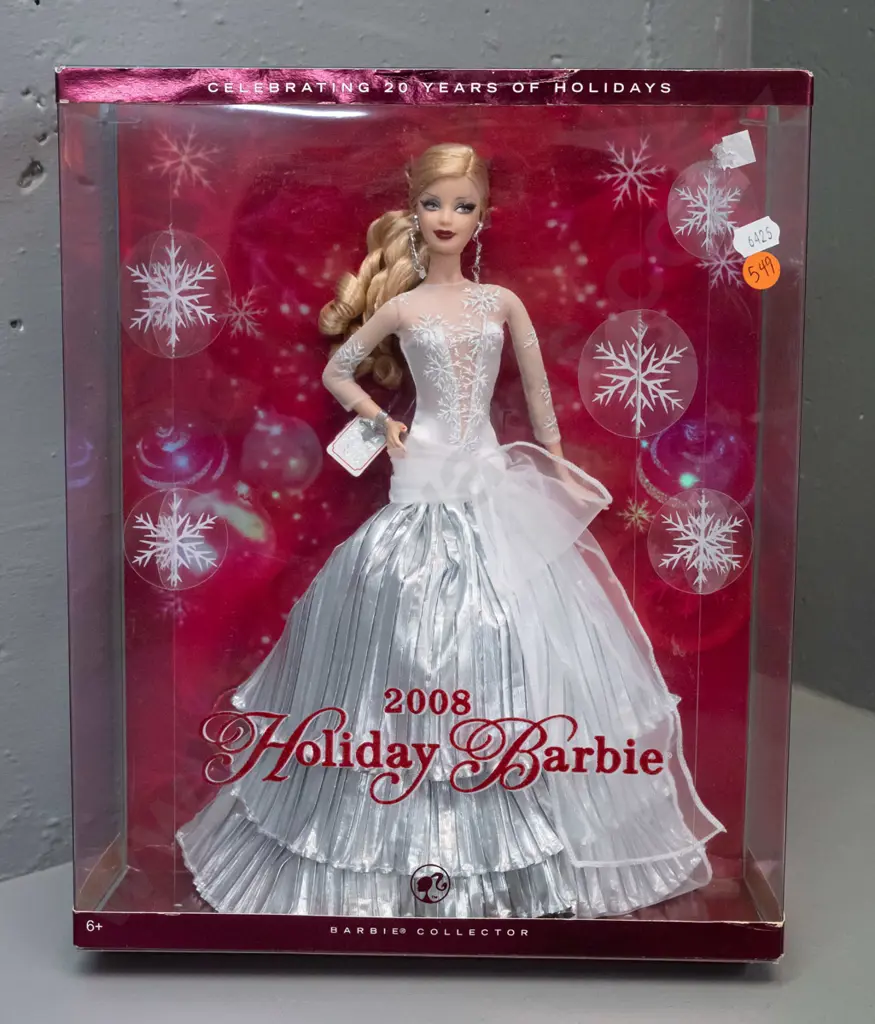 2008 Holiday Barbie in original packaging Image 1++