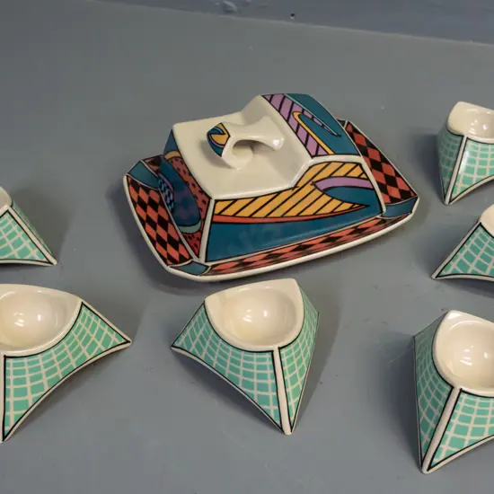 1980s Rosenthal Dorothy Hafner "Flash" pattern tableware - covered butter dish L-195 W-150 and 6 egg cups, 2 egg cups