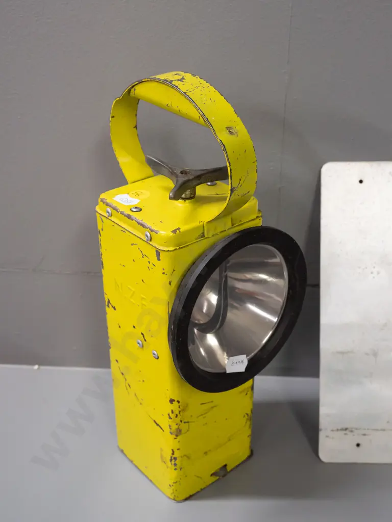 Vintage NZR signal lamp with rotating red/green lens mechanism. Small tin sign 'DANGER BURIED CABLES' NZR Image 1++