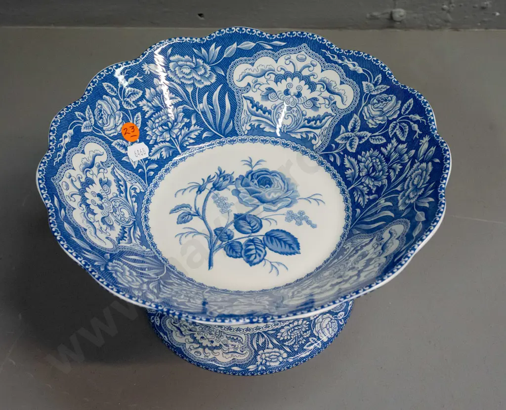 Spode Signature Collection Floral comport  - limited 2001 edition #676 of 750. H-140 Diameter 260 Image 1++