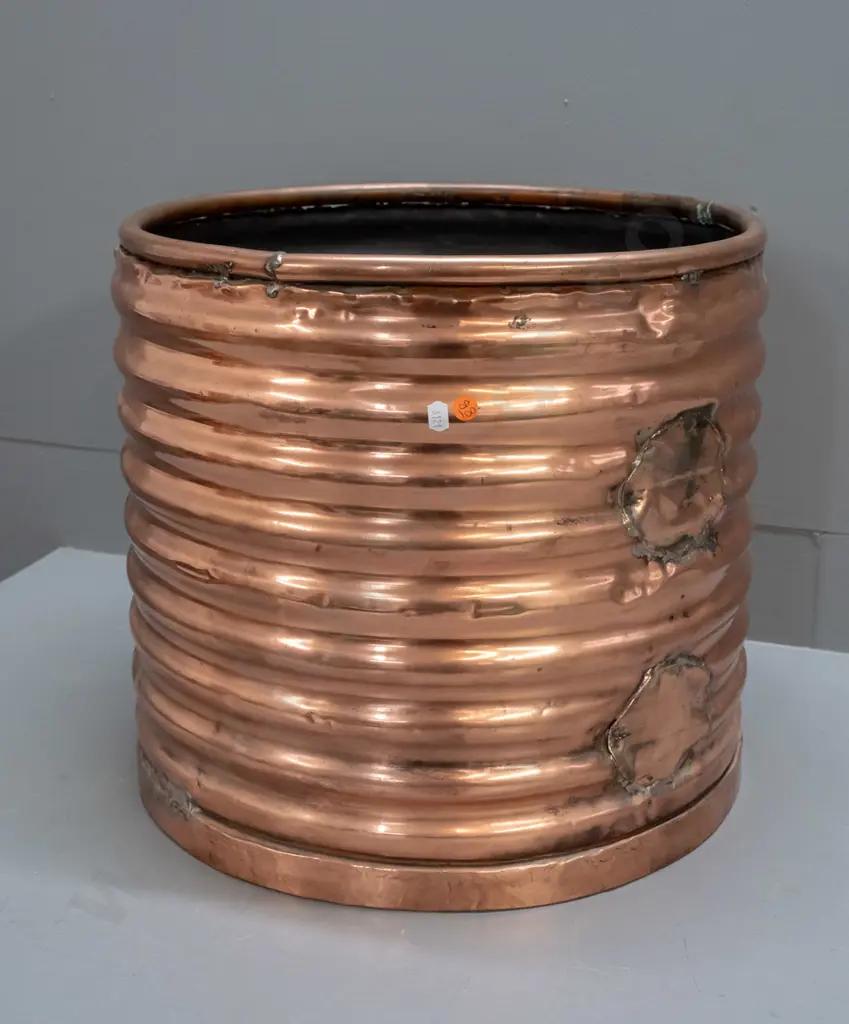 ribbed copper wood bin - no feet, original plumbing holes patched on sides and bottom H-400 D-440 Image 1++