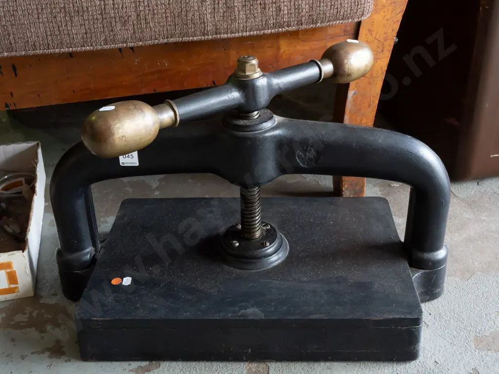 vintage heavy book press, no maker's marks - brass caps to handle - minor corrosion H-400 W-600 D-300 Image 1++