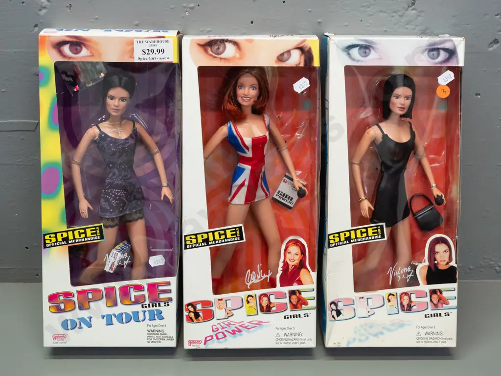 3 Spice Girls figures in original boxes - Galoob Toys - 1997 Geri, 1997 Victoria, 1998 "Spice Girls On Tour" Victoria. Image 1++