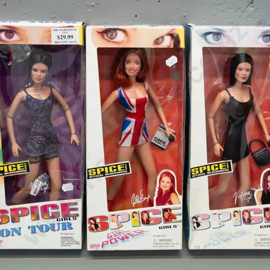 3 Spice Girls figures in original boxes - Galoob Toys - 1997 Geri, 1997 Victoria, 1998 "Spice Girls On Tour" Victoria.