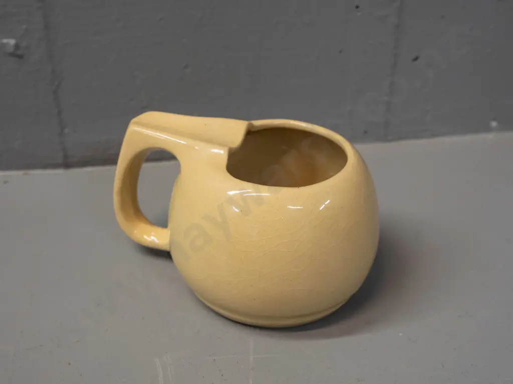 vintage Crown Lynn shaving mug - hard to read mark - good condition H-75 L-120 Image 1++