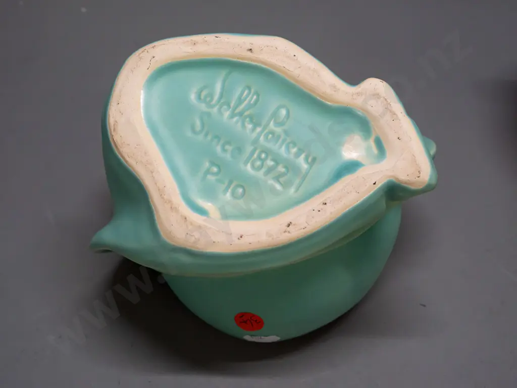 vintage nouveau wave shape Weller American studio pottery vase, marked P-10. H-140 D-190 Image 1++