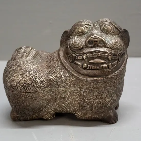 Cambodian silver betel nut box in shape of a foo dog - no silver marks, unsure of composition H-100 L-120