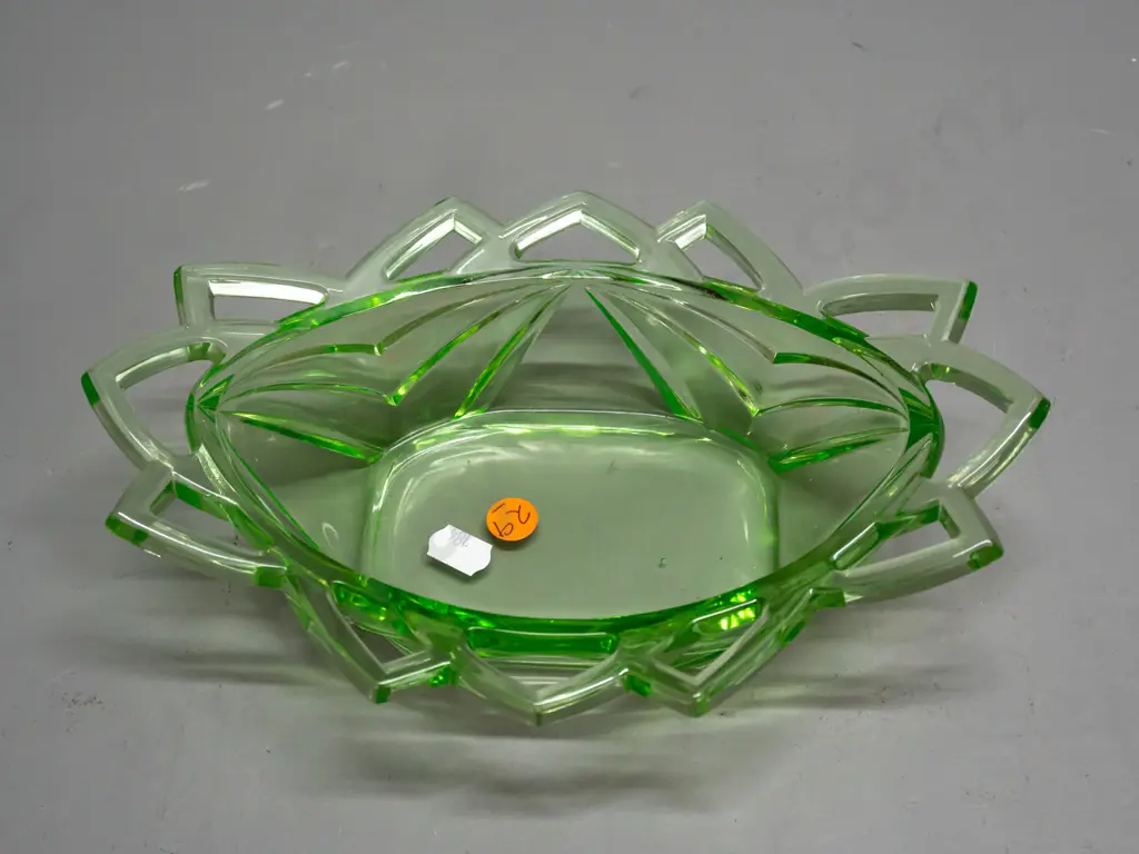 green uranium glass dish with pierced rim H-70 L-240 W-165 Image 1++