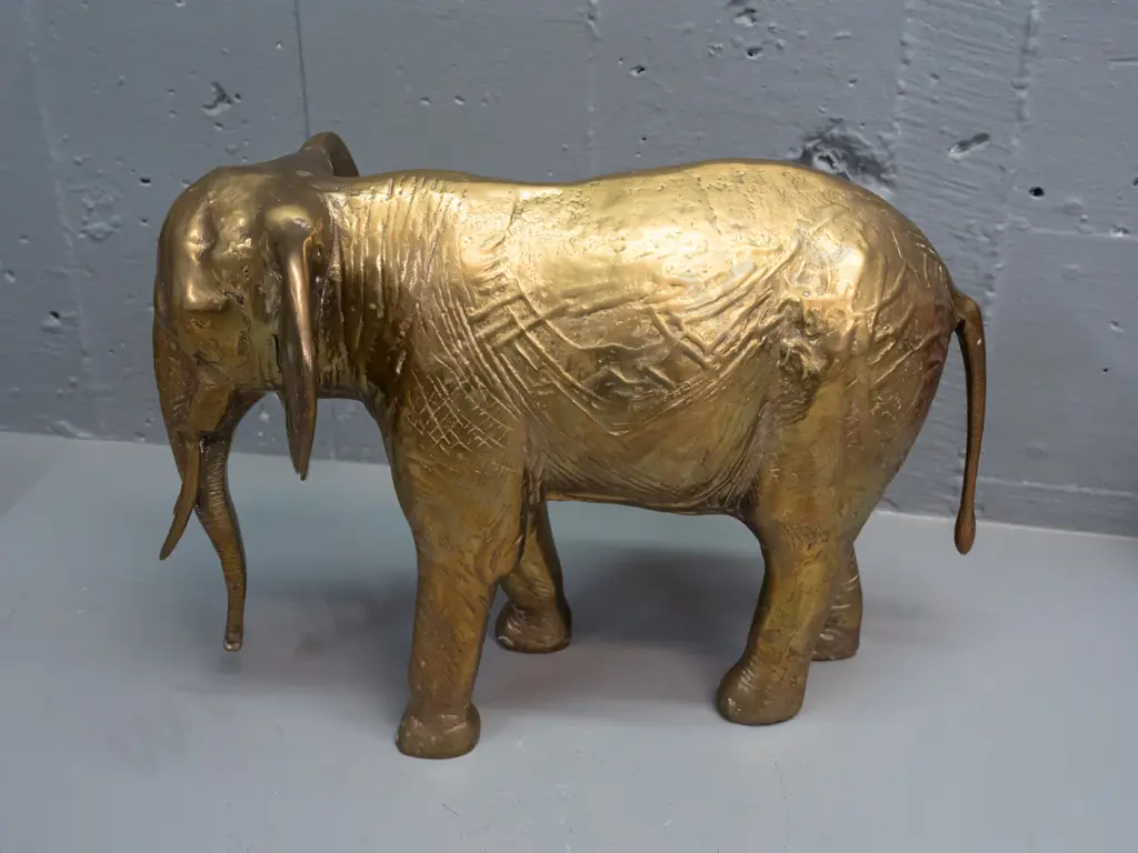 large hollow cast brass elephant - minor age wear and discolouration H-250 L-335 Image 1++