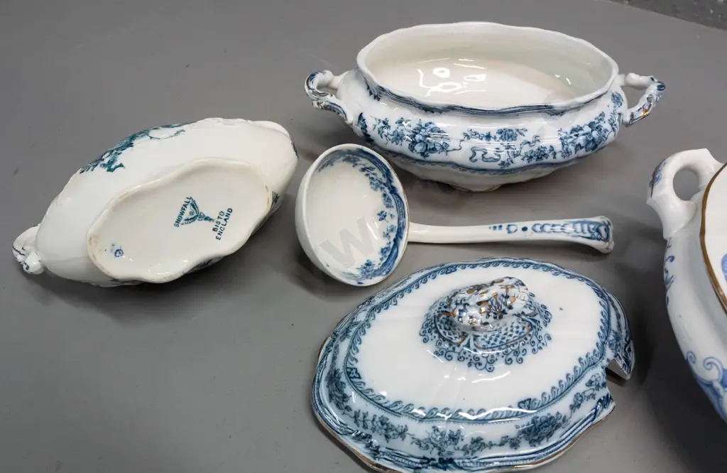 3 vintage china serving items -  Royal Staffordshire Burslem "Festoon" lidded tureen with ladle, a Worcester lidded vege Image 1++