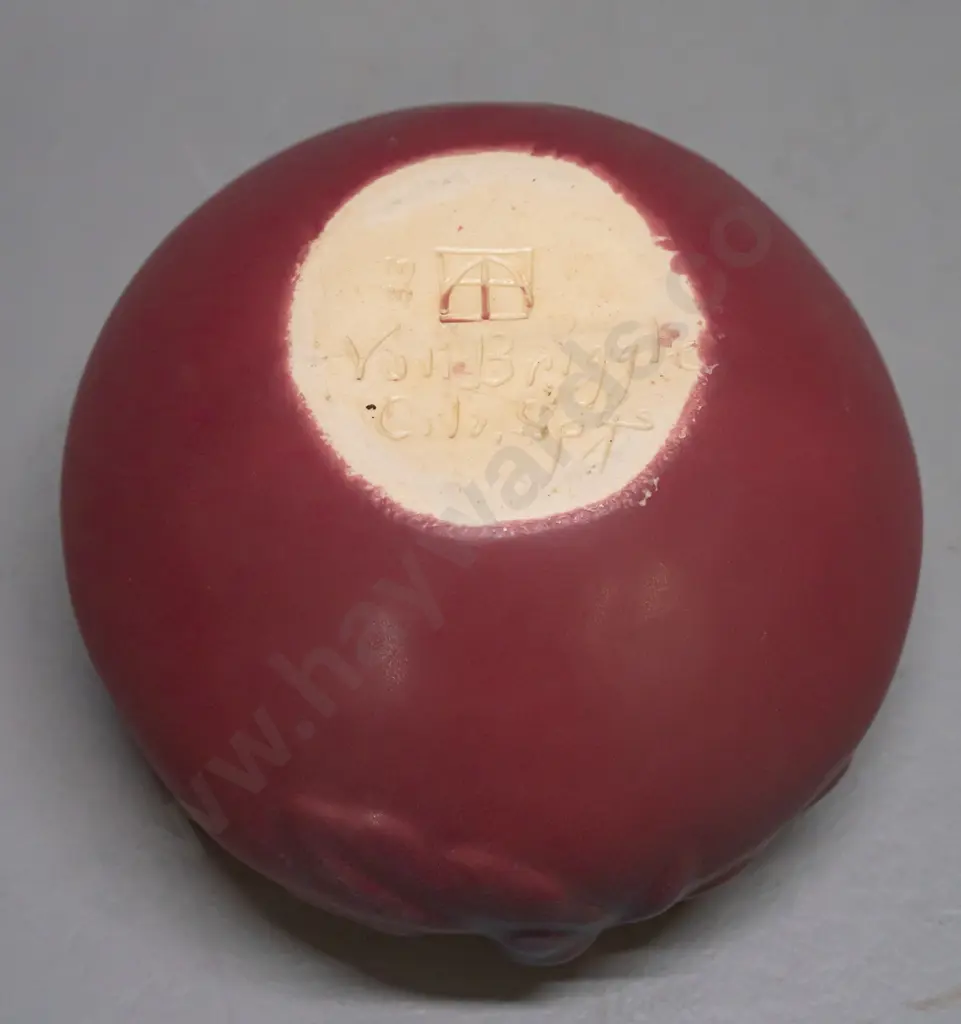 vintage Van Briggle American studio pottery bowl with leaf & acorn motif H-80 D-150 Image 1++