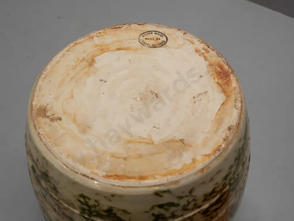 Stour Ware / Timaru Potteries wide-mouth crock with sponged glaze, wooden lid H-340 D-230 Image 1++