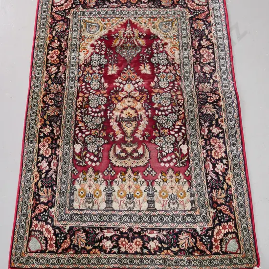 Persian style wool prayer rug - significant wear overall L-940 W-630