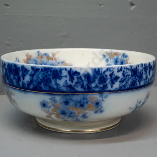vintage Flow Blue serving or fruit bowl with gilt decoration. Base marked '1911'. H-100 D-235