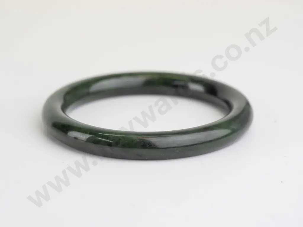 greenstone bangle Image 1++