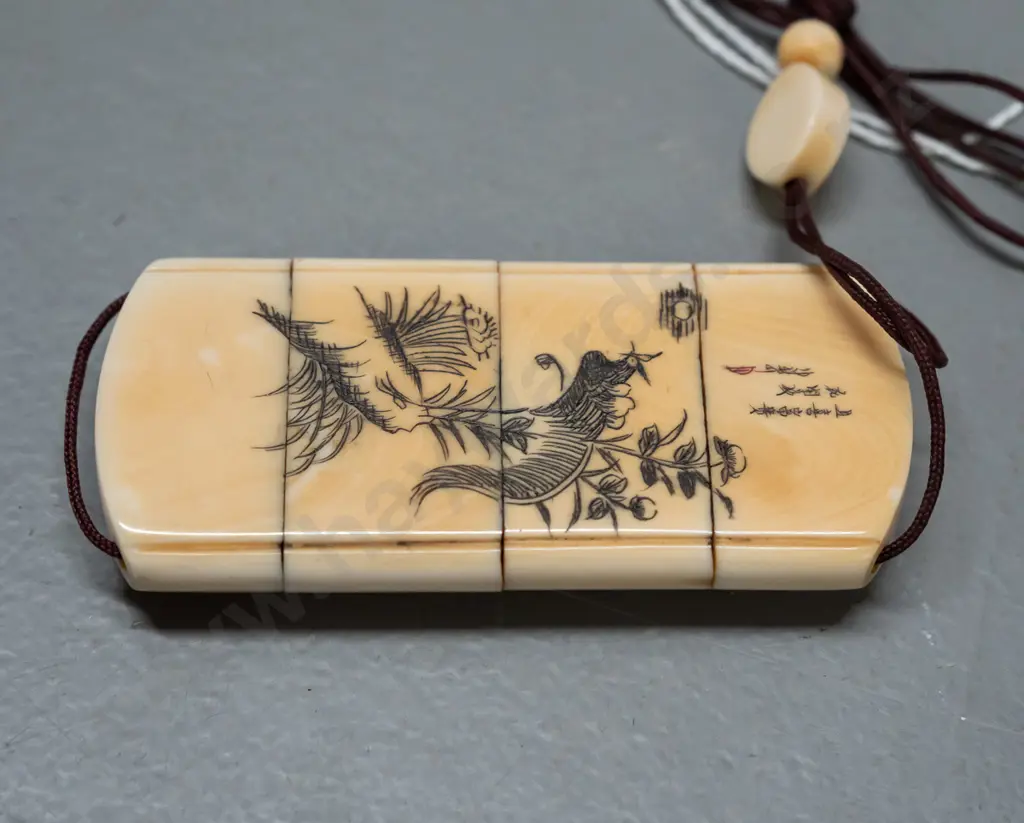 faux ivory or bone inro - 4 pieces held together with cord L-70 Image 1++