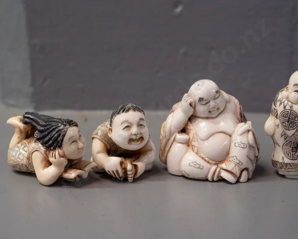 5 faux ivory or bone figures and/or netsuke Image 1++