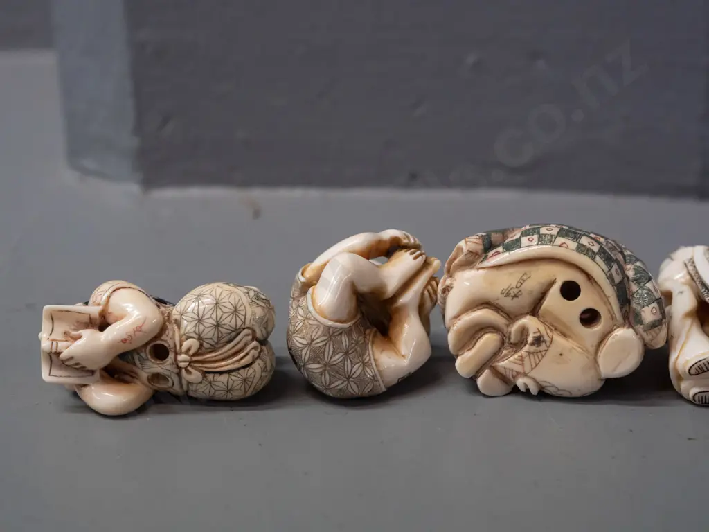 5 faux ivory or bone figures and/or netsuke Image 1++