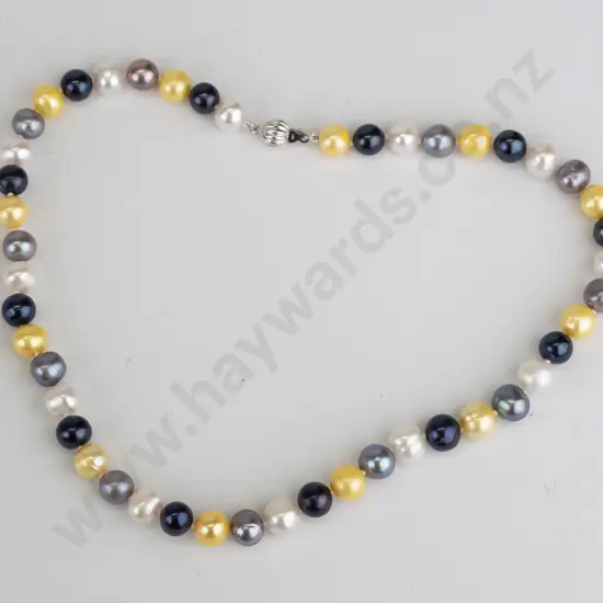 baroque pearl necklace