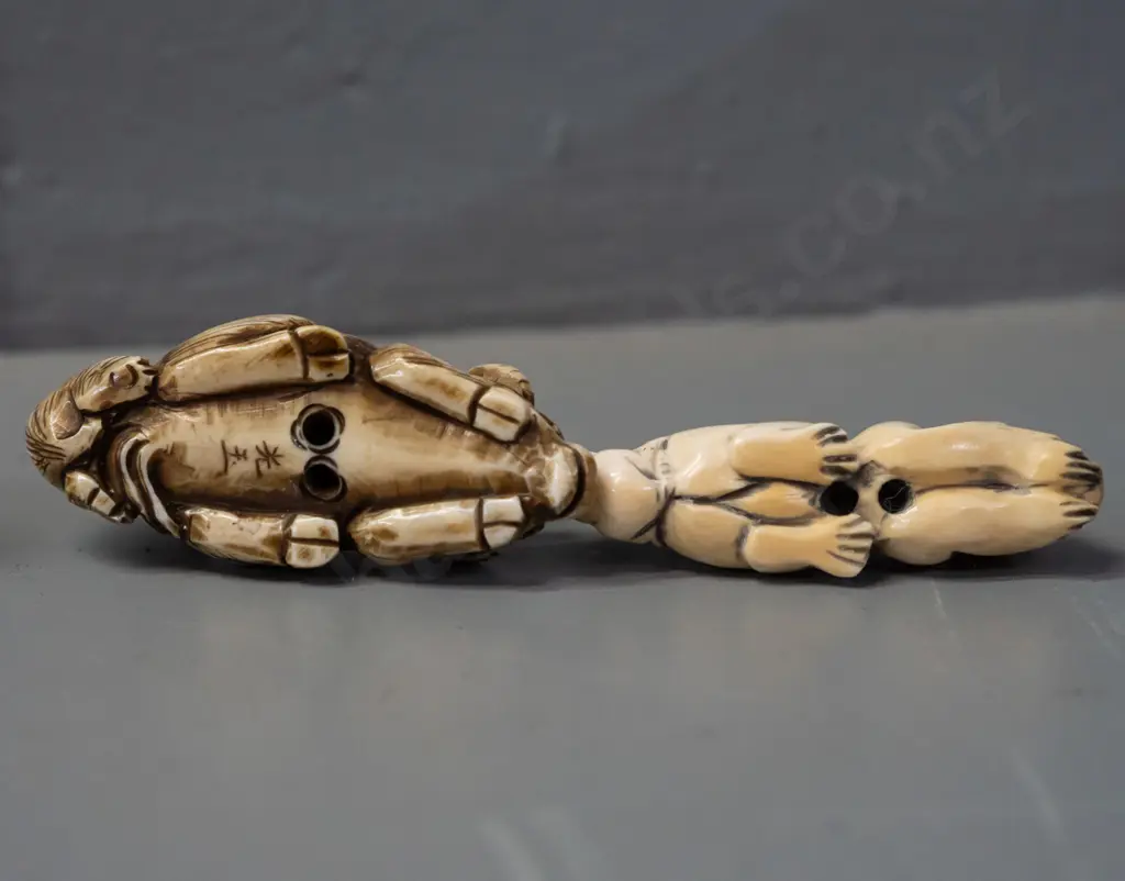 5 faux ivory or bone figures and/or netsuke - rats and mythical beasts Image 1++