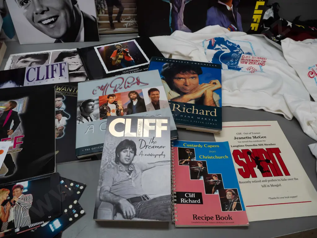 very large collection of Cliff Richard books and memorabilia - calendars, photographs, 2 records, assorted books, signed Image 1++