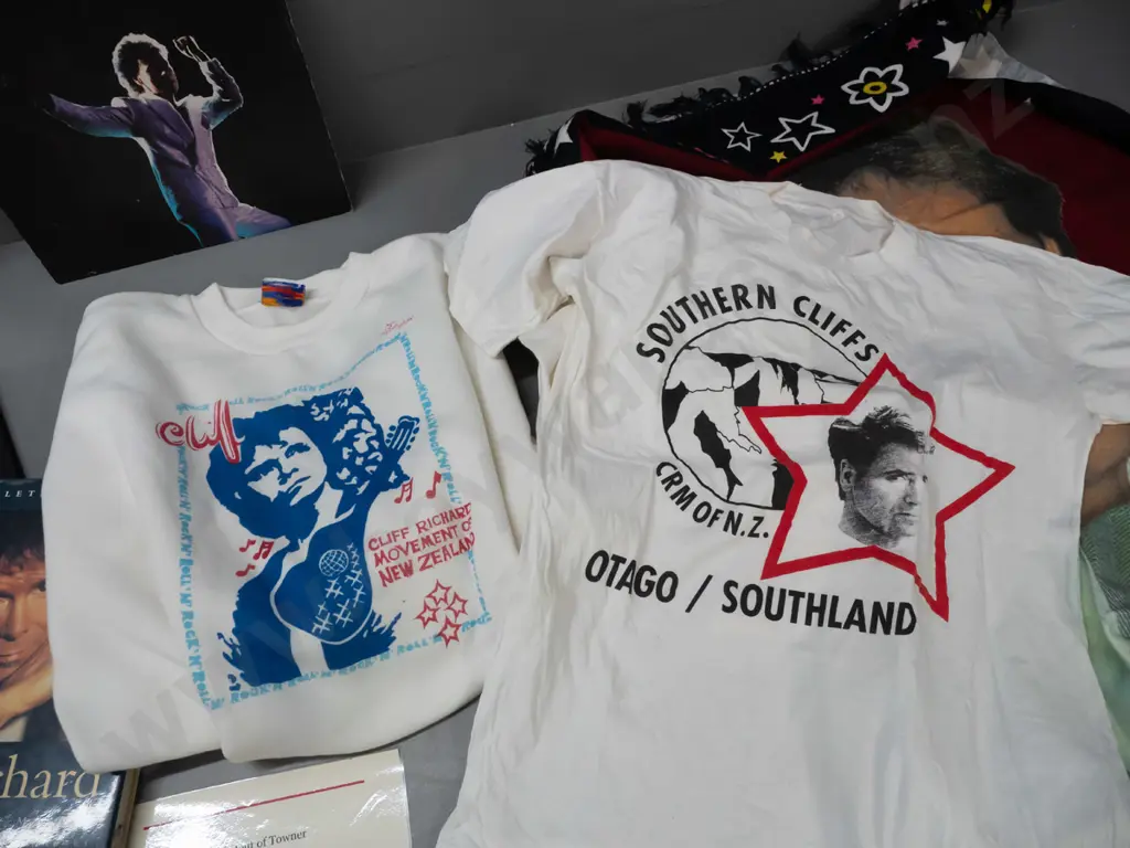 very large collection of Cliff Richard books and memorabilia - calendars, photographs, 2 records, assorted books, signed Image 1++