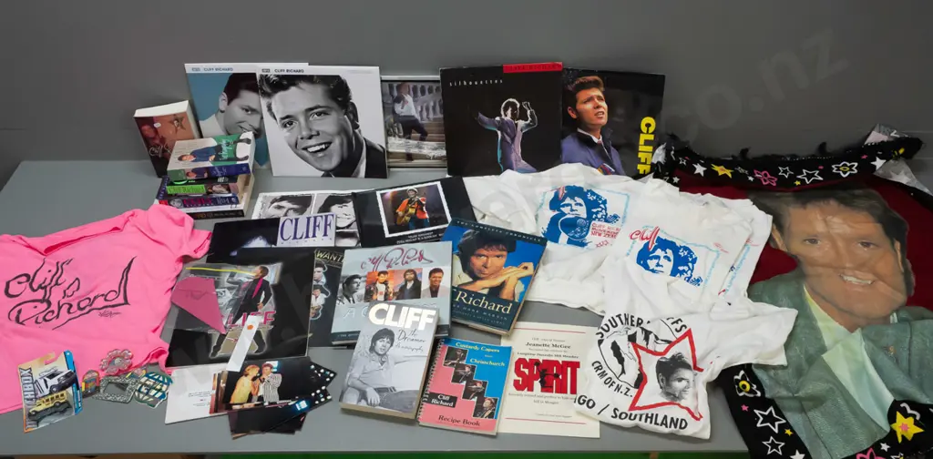 very large collection of Cliff Richard books and memorabilia - calendars, photographs, 2 records, assorted books, signed Image 1++