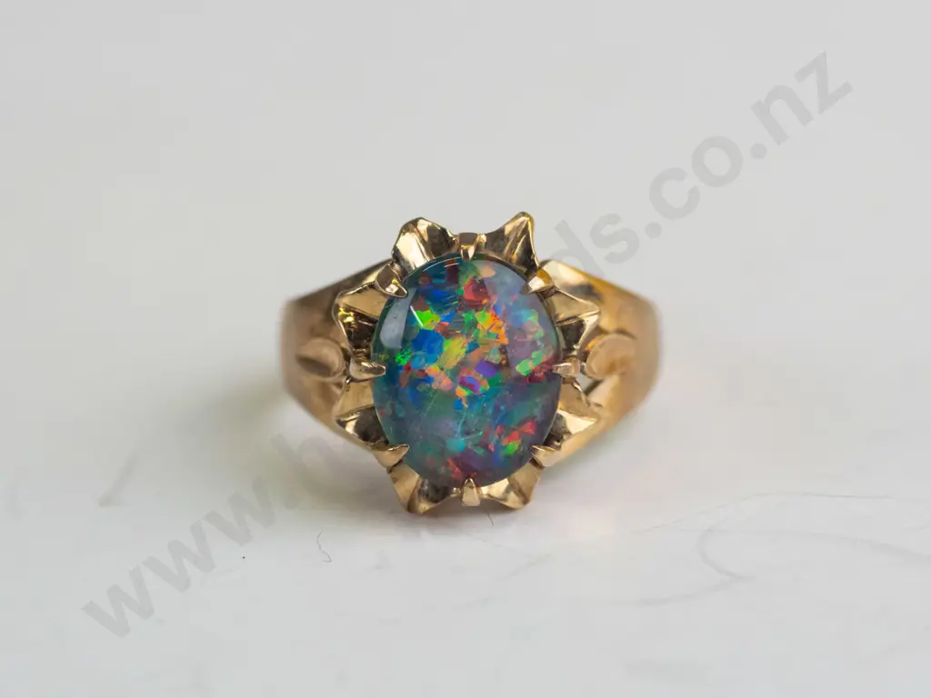 9ct gold opal triplex ring 3.8gms  - size N.5 Image 1++
