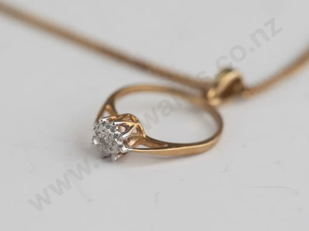 9ct ring pendant Image 1++