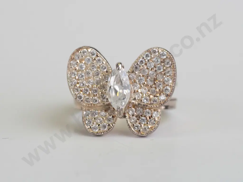 cz sterling silver butterfly themed ring - size  L Image 1++