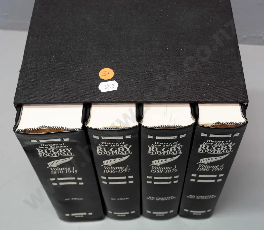 4- volume slip-cased set - The History of New Zealand Rugby Football from 1870 to 1991 - deluxe limited edition, number Image 1++