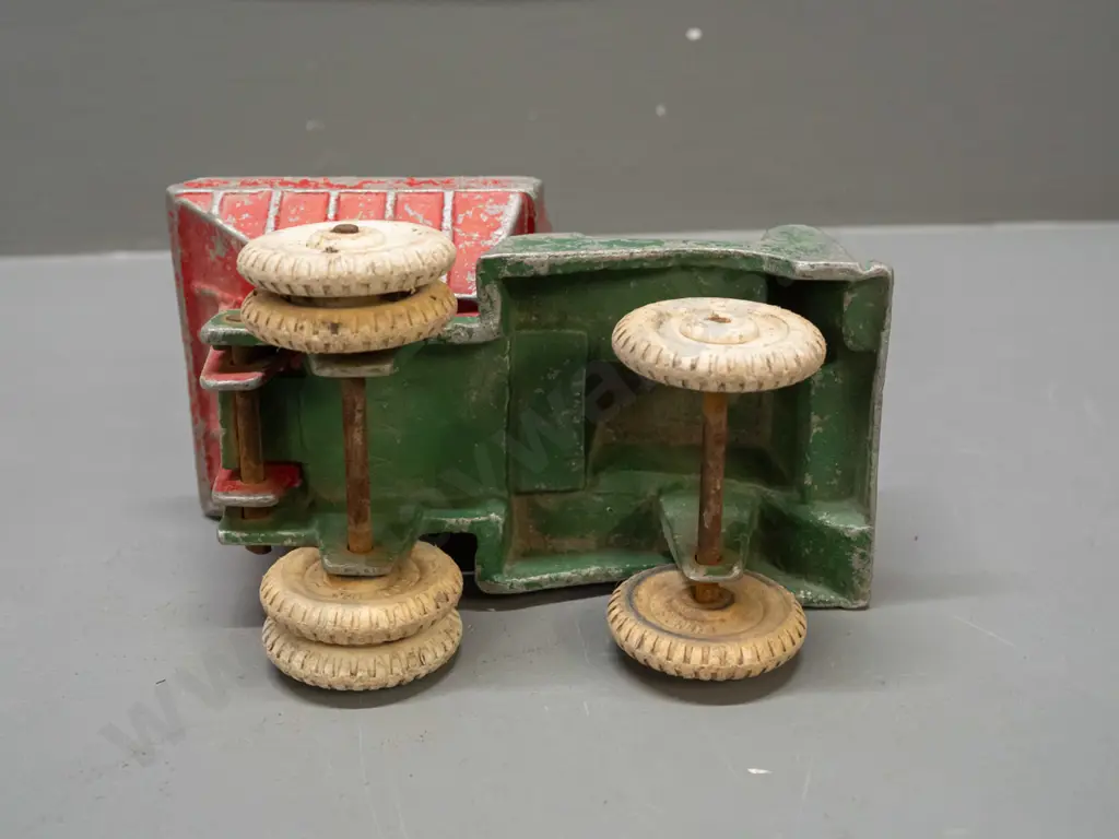 vintage cast metal Fun Ho tip truck - marked 414A? - worn paint and some corrosion to axles H-110 L-170 Image 1++