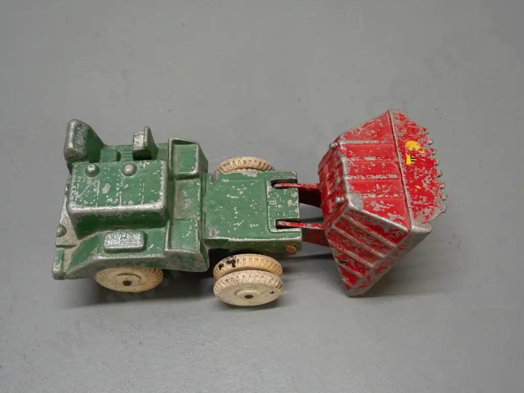 vintage cast metal Fun Ho tip truck - marked 414A? - worn paint and some corrosion to axles H-110 L-170 Image 1++