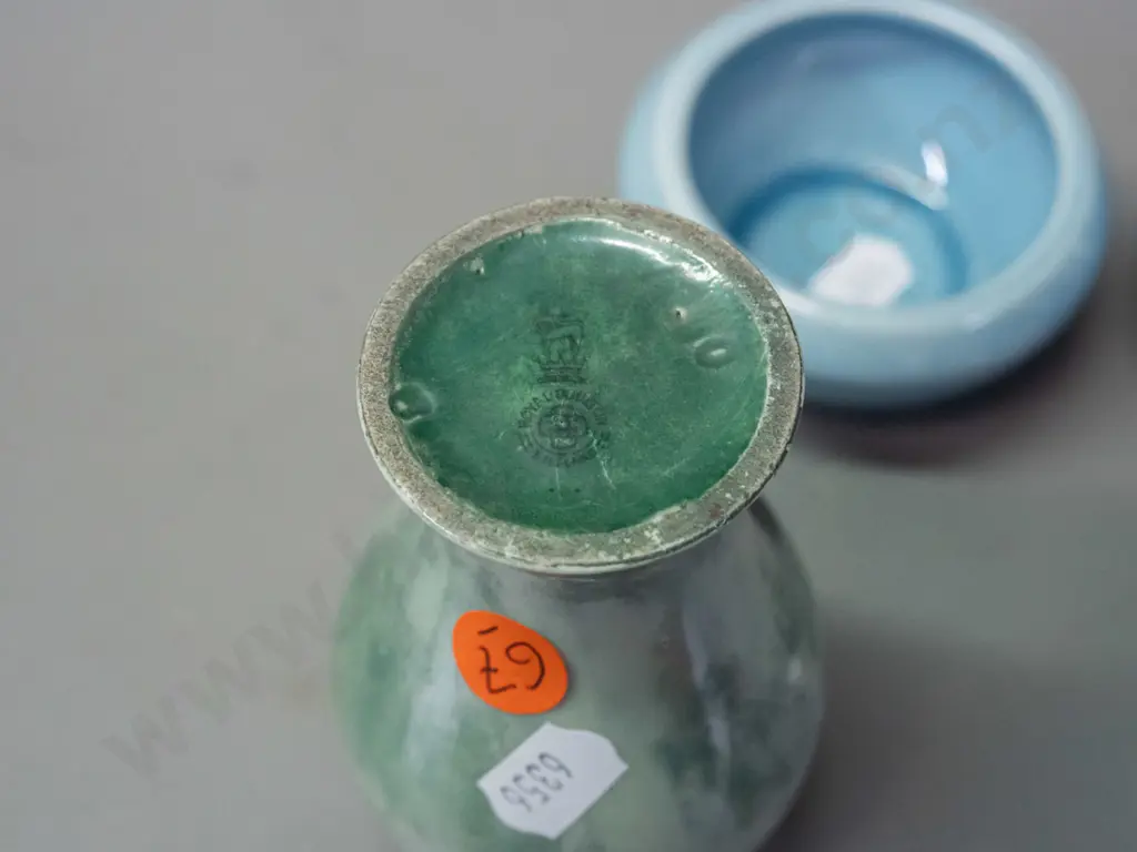 Two O.C. Stephens blue pin dishes and a small Royal Doulton lustre vase H-110 Image 1++