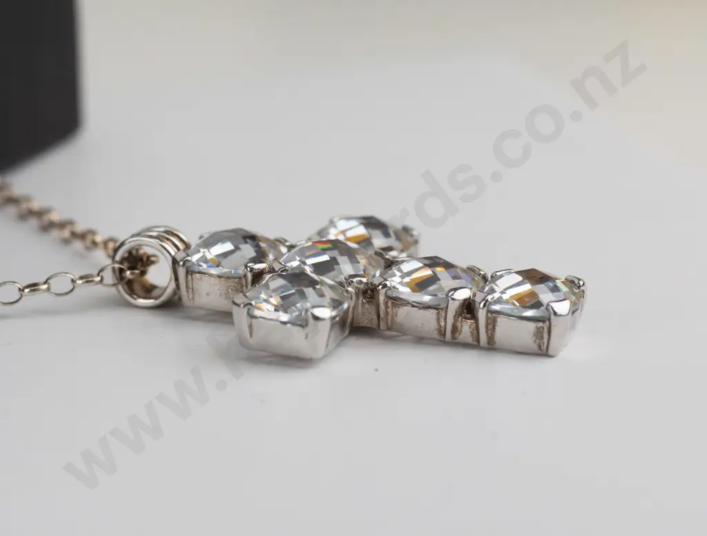 silver 'Kagi' crystal cross necklace chain stamped 925 Image 1++