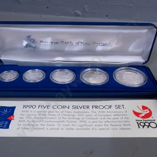 1990 cased 5-coin silver proof set with outer box