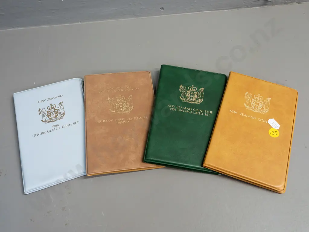 4x NZ coin collector sets: 1985 1986 1987 1988 Image 1++