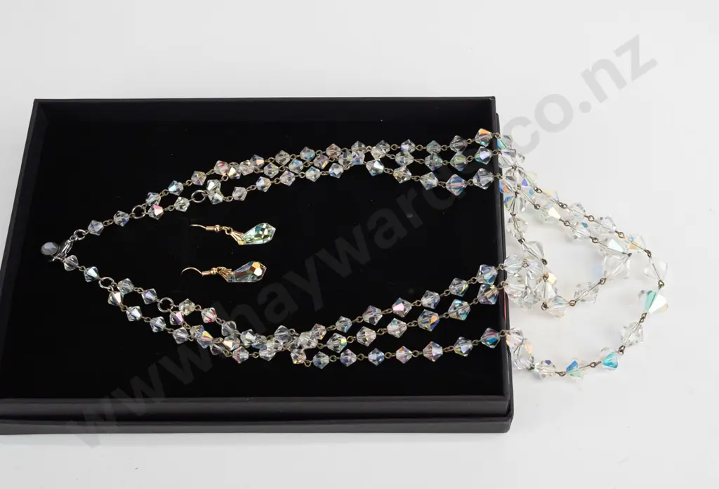 crystal earring and necklace set Image 1++