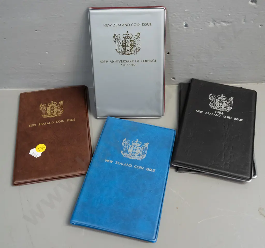 4x NZ coin collector sets: 1981 1982 1983 1984 w/extra 1984 case Image 1++