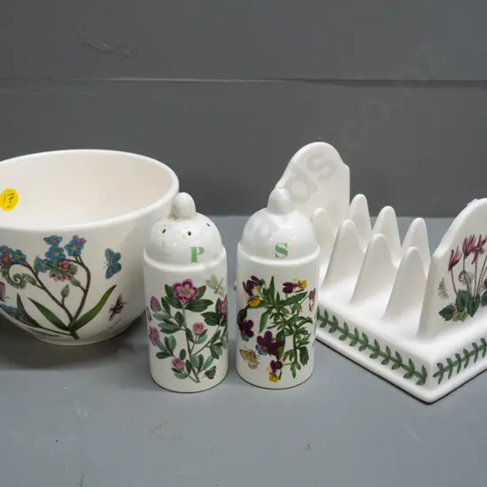 Portmeirion Botanic Garden items - toast rack, small salt & pepper and a small bowl H-90 D-120