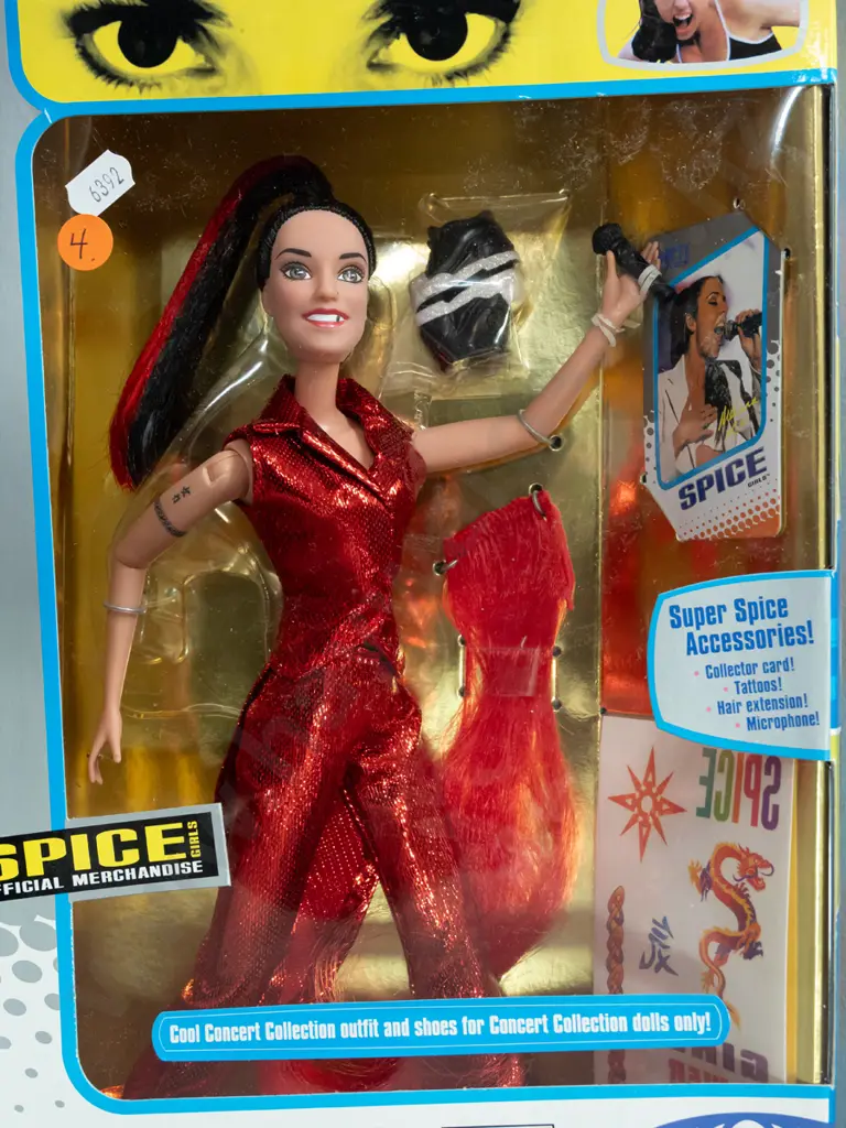 Spice Girls Concert Collection figures in original boxes with accessories - Galoob Toys - 1998 Emma and Melanie Image 1++