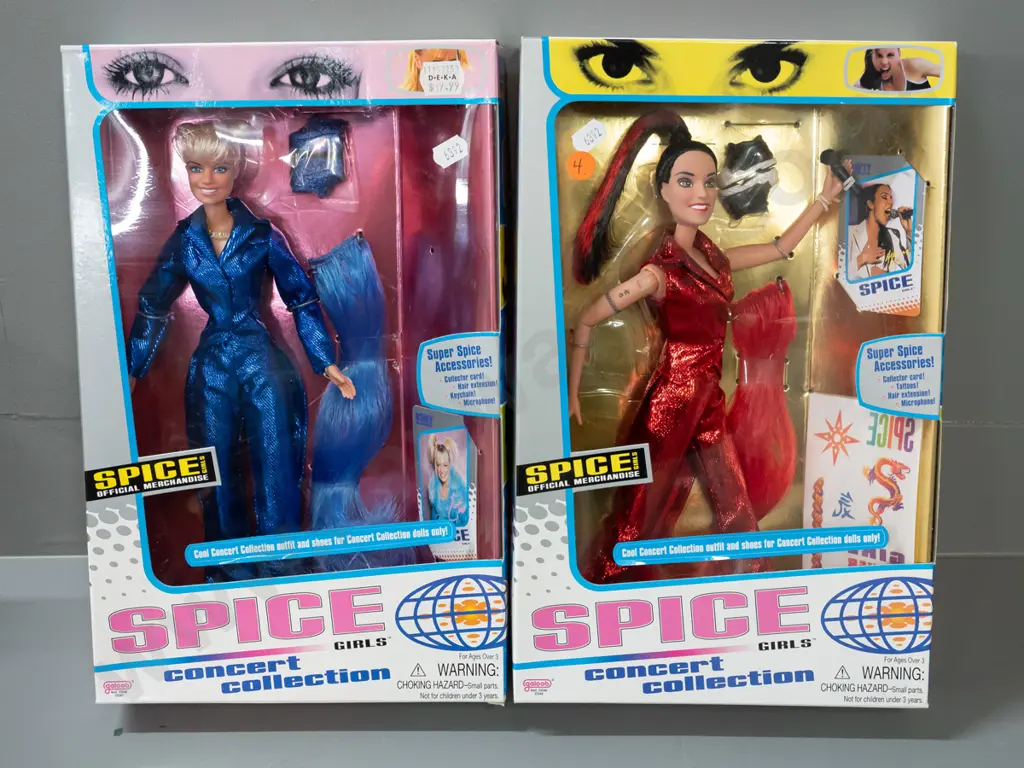 Spice Girls Concert Collection figures in original boxes with accessories - Galoob Toys - 1998 Emma and Melanie Image 1++