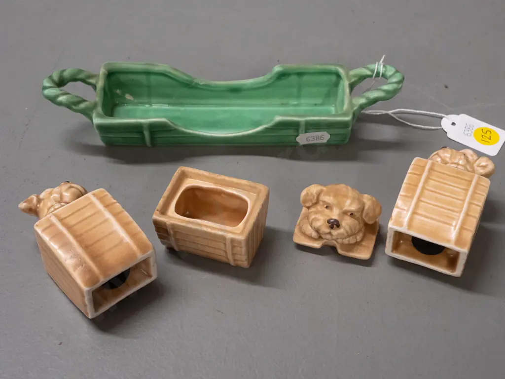 Sylvac dog-themed condiment set, pattern #1715. Excellent condition. Image 1++