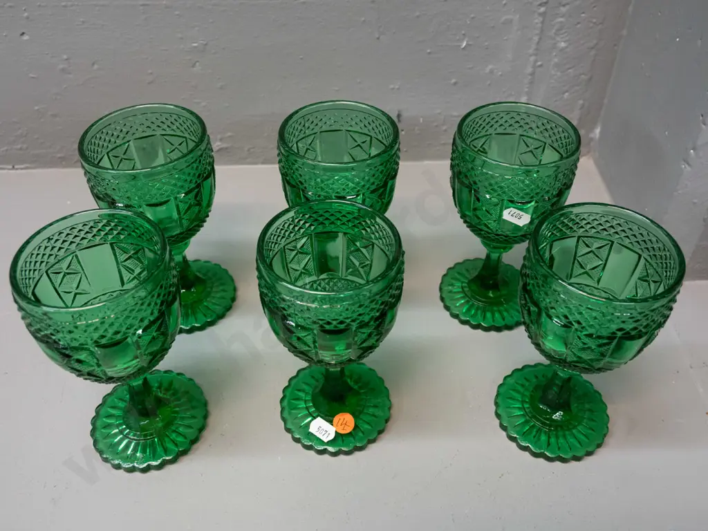 set of 6 emerald green moulded glass goblets H-155 Image 1++